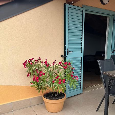 Alavanda Porec - App S Bazenom Exterior photo