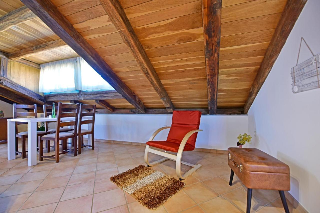 Alavanda Porec - App S Bazenom Exterior photo