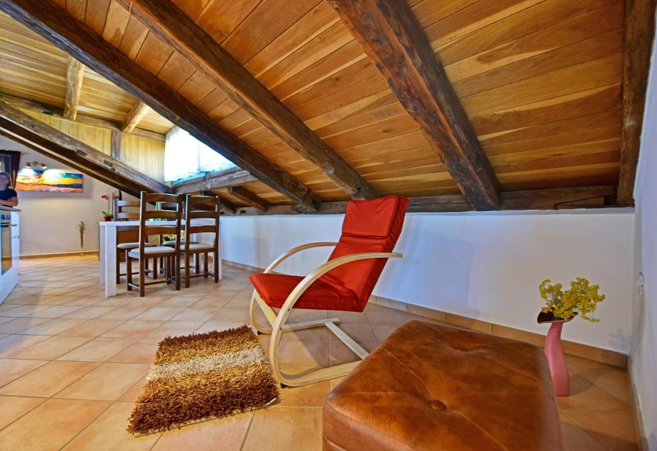Alavanda Porec - App S Bazenom Exterior photo